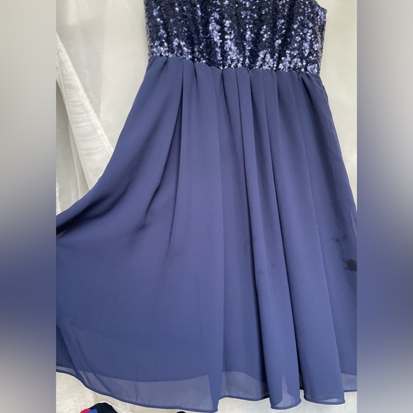 Sequin Chic Dress / Robe Soirée à Paillettes - Picture 9 of 10